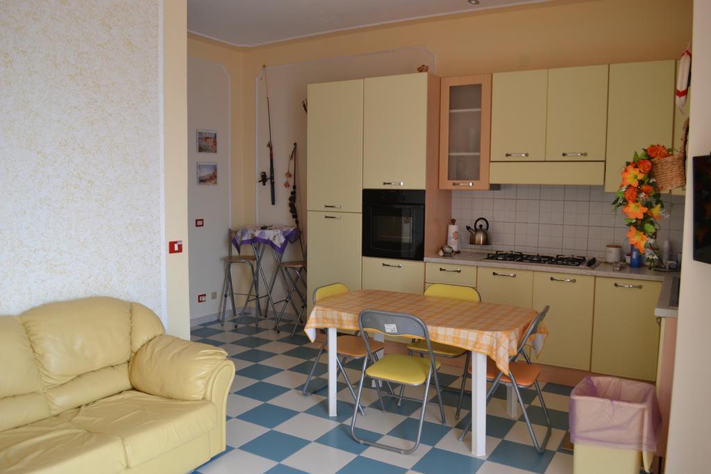 Casa Vacanze Dei Navigatori On The Sea Pontecagnano Exteriör bild